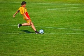 中国足球青训成果展示引国际关注，中国足球青训知乎